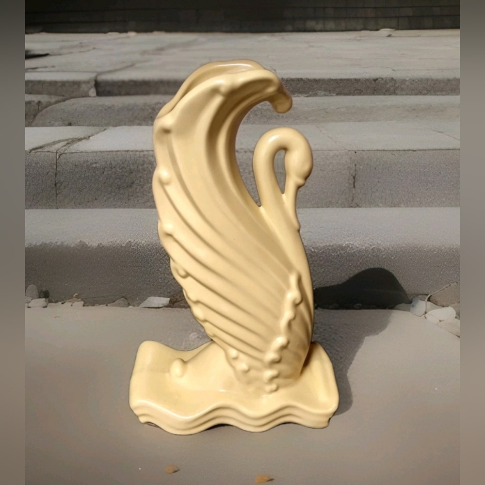 Vintage Haeger Swan Vase 9.5" Yellow Art Deco Sculptural